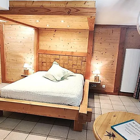 La Cerisaie Bed & Breakfast 3*