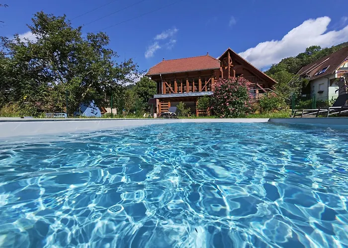 La Cerisaie Nocleg ze śniadaniem 3*